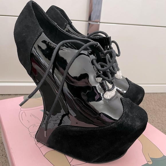 Jeffrey Campbell Heelless Shoes 